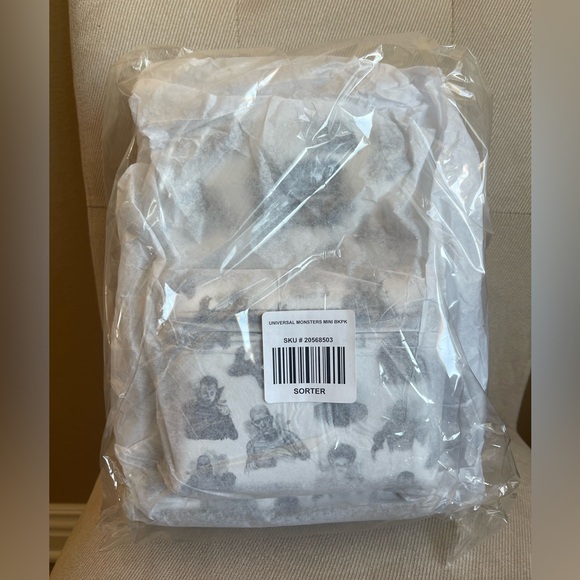 Loungefly Universal Monsters Icons Mini Backpack Frankenstein/Bride, Dracula NWT - Picture 2 of 9